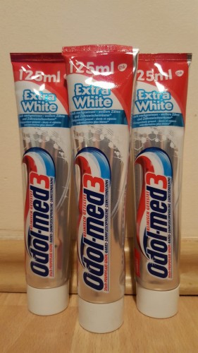  Odol-med 3 Extra White pasta do zębów 125 ml